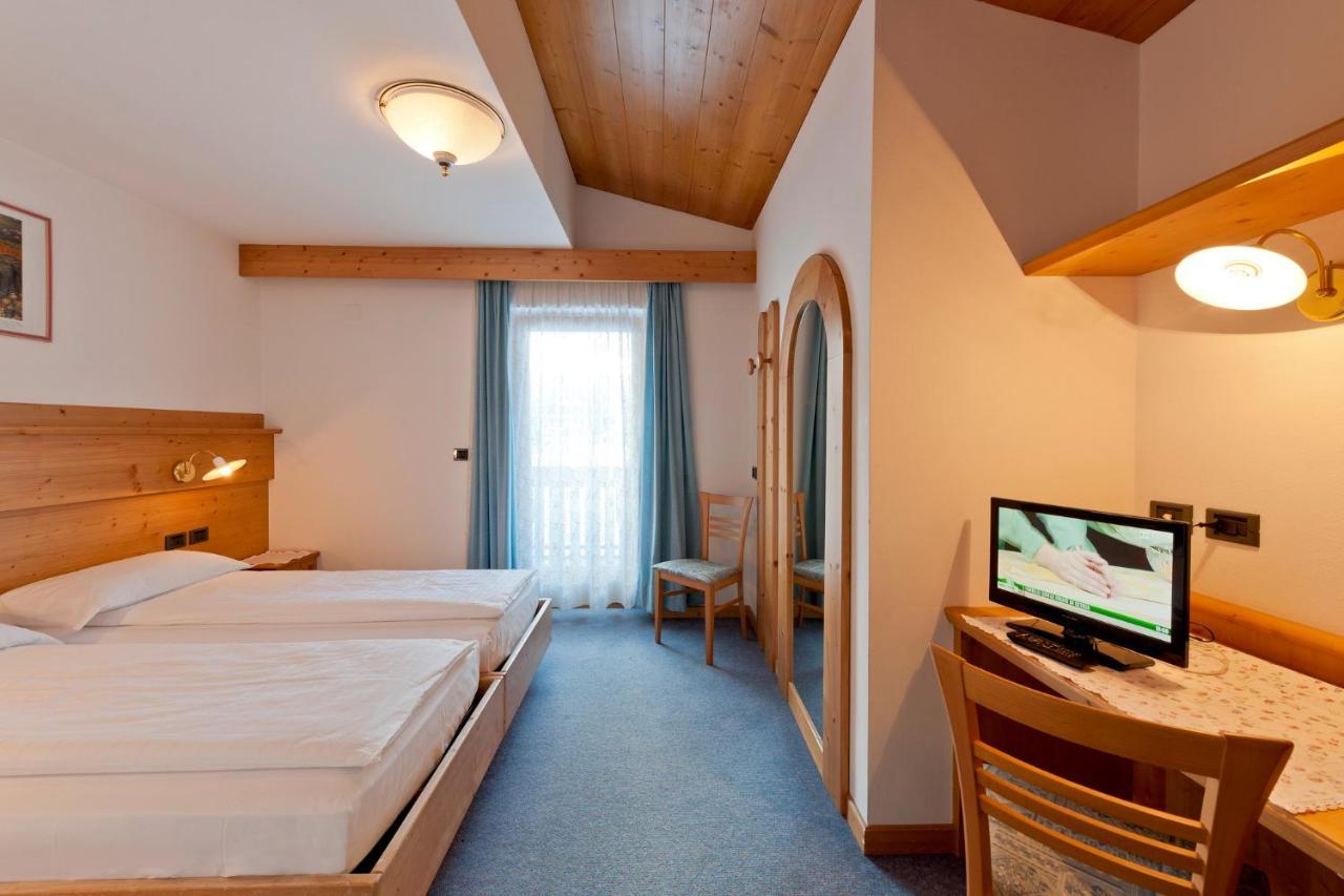 Cesa Edelweiss Living & Campitello di Fassa