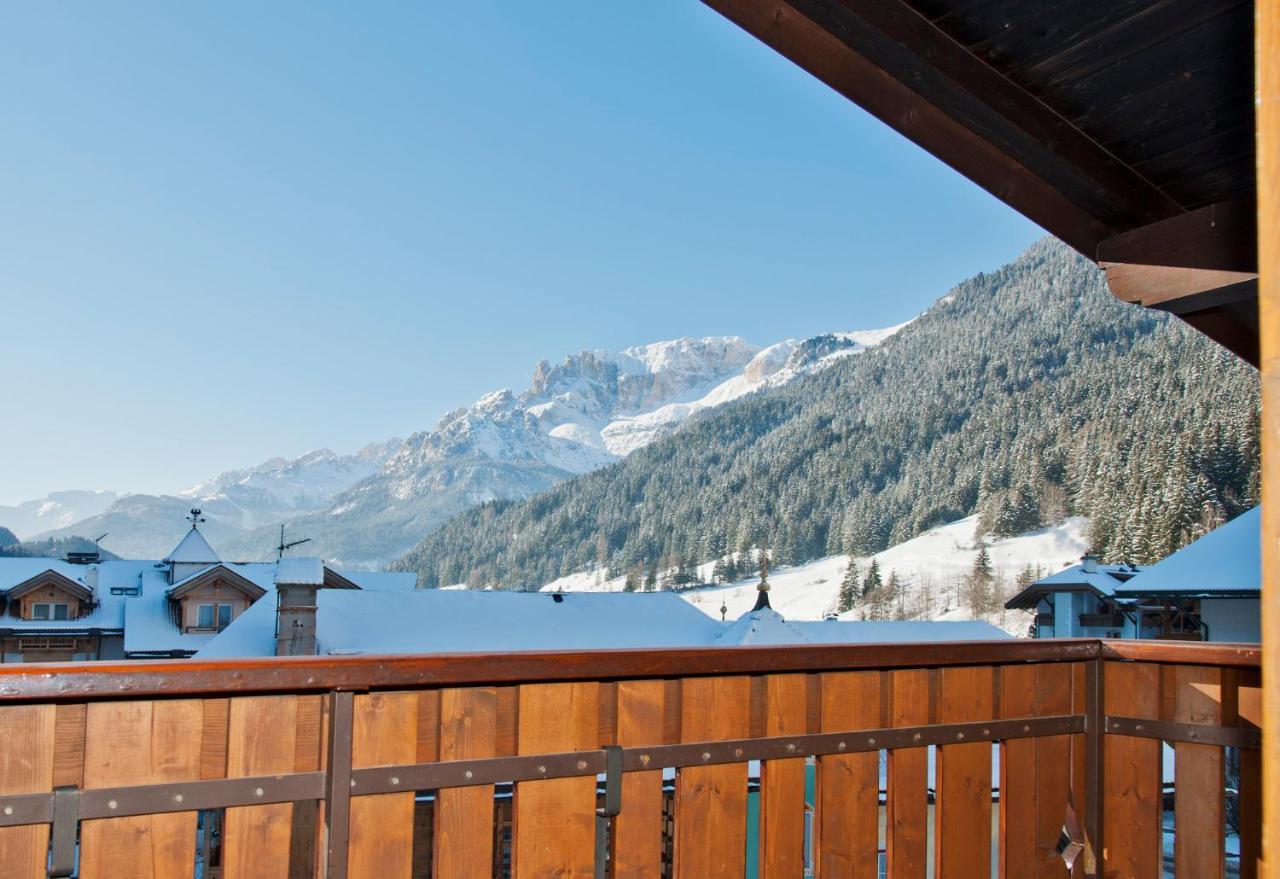 Cesa Edelweiss Living & Campitello di Fassa