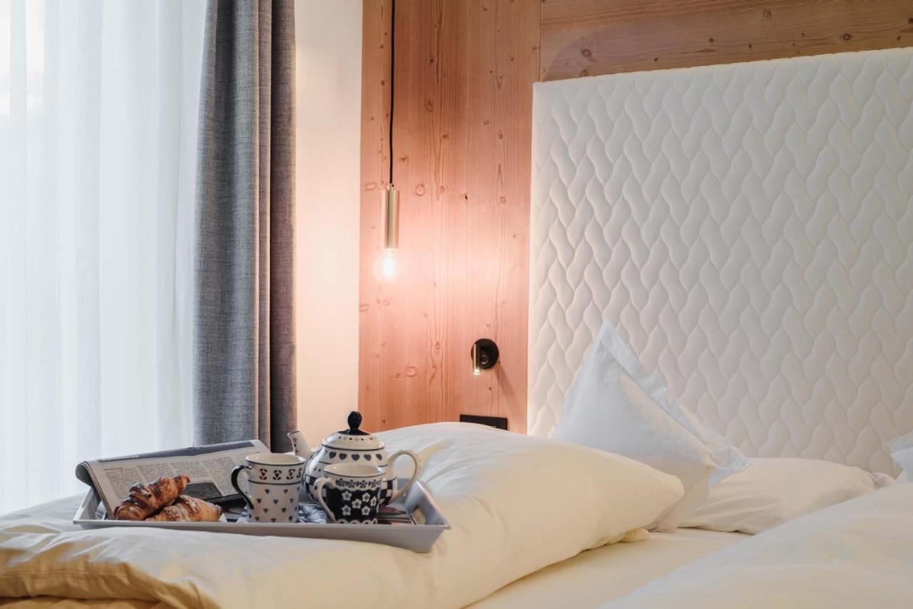 Cesa Edelweiss Living & Campitello di Fassa