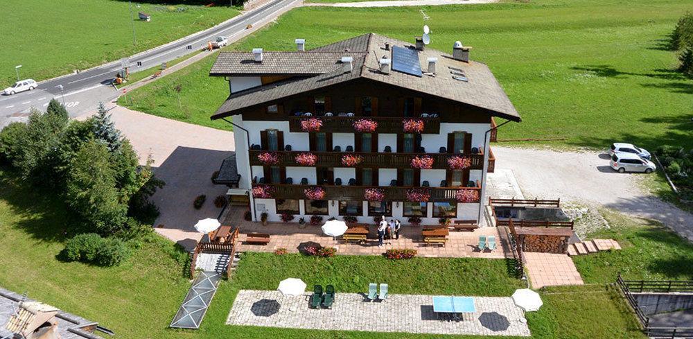 Cesa Edelweiss Living & *